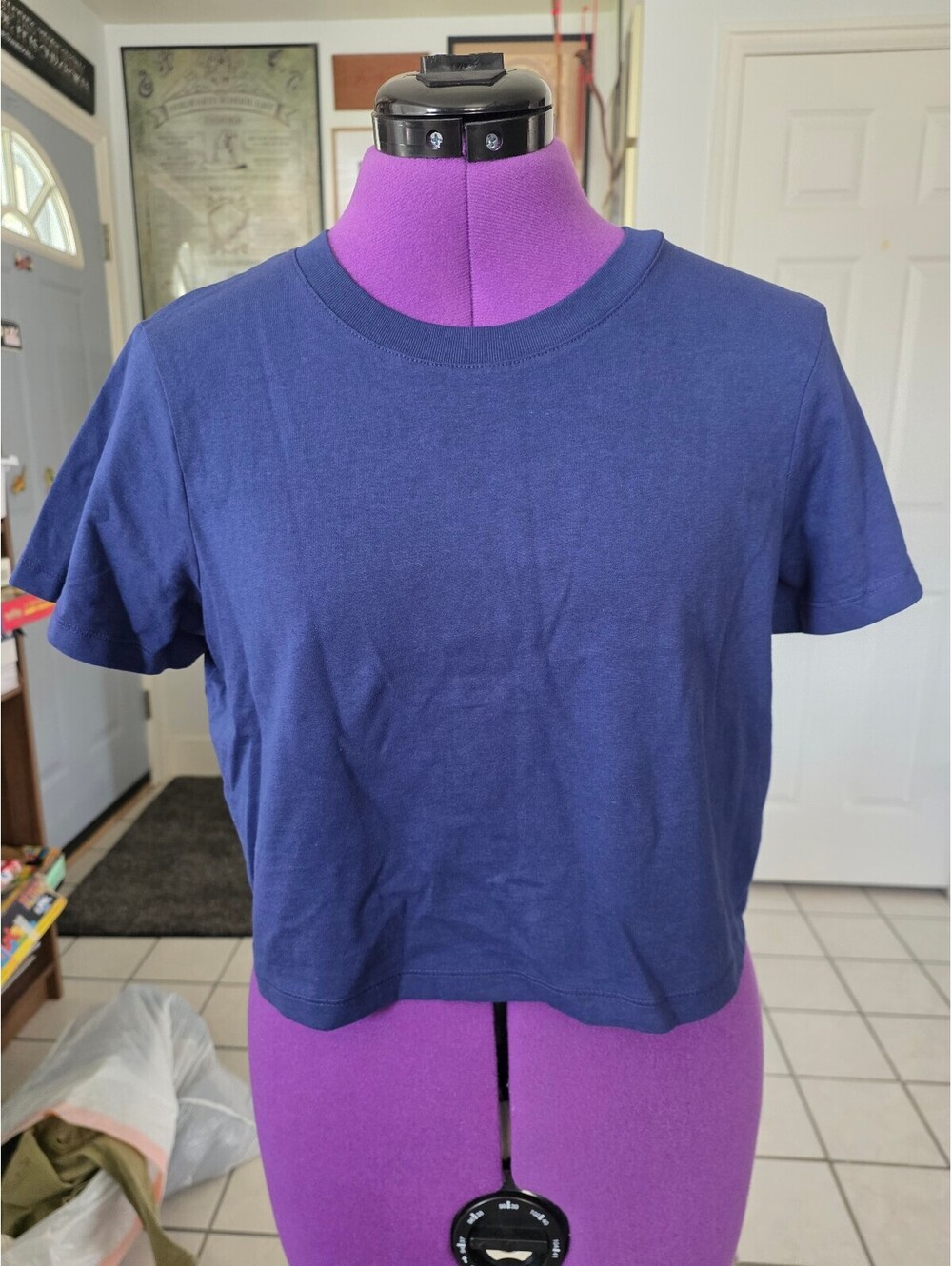 Womens Navy Cotton on basics cropped crew neck top size M NWOT